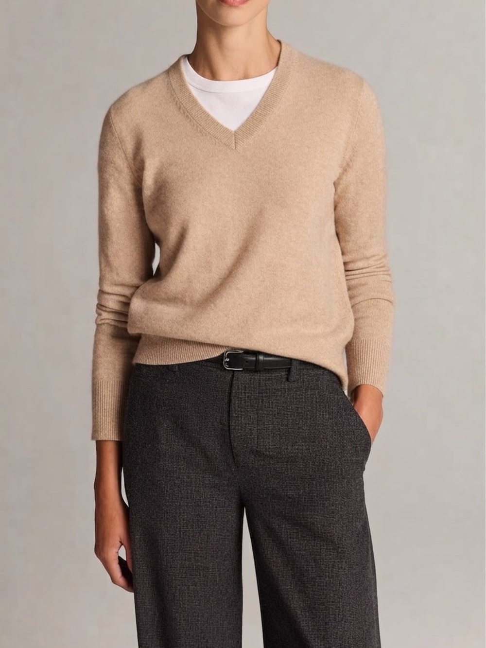Vince Beige 100% Cashmere V-Neck Sweater
